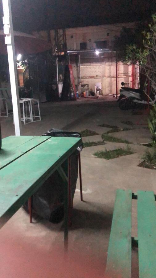 Vernice Backpacker Hostel Viêng Chăn Ngoại thất bức ảnh