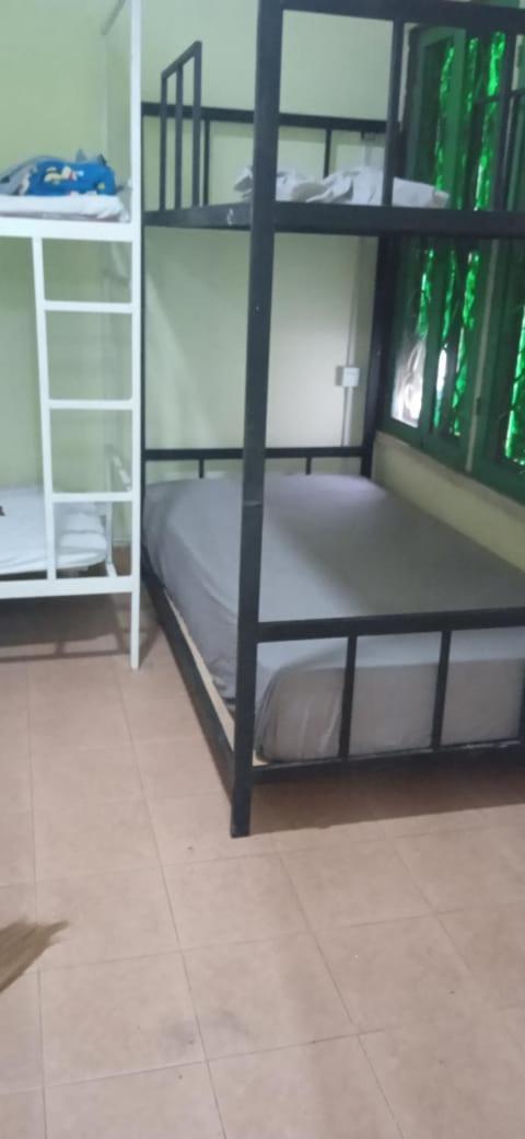 Vernice Backpacker Hostel Viêng Chăn Ngoại thất bức ảnh